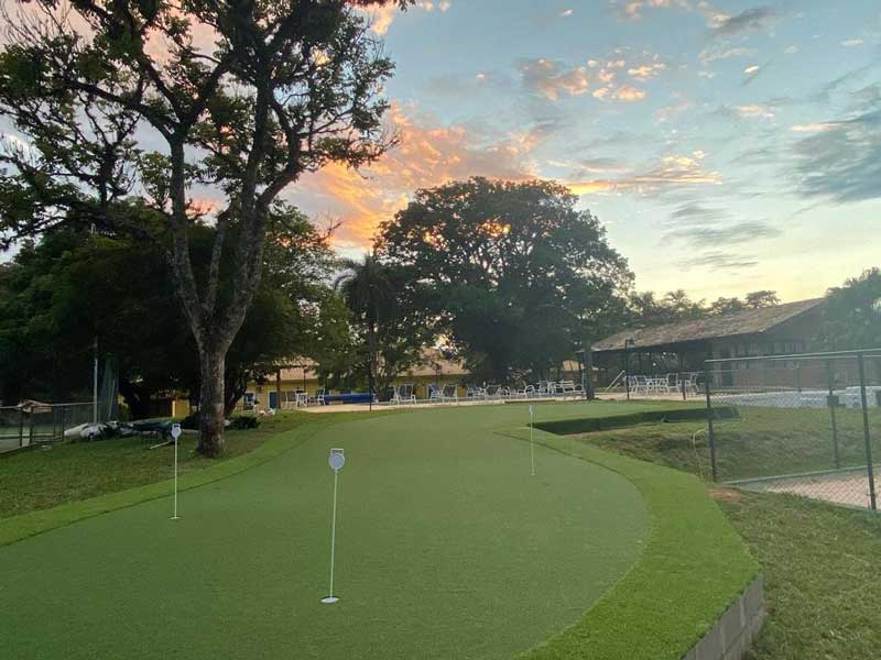 Grama-Sintética-para-Campo-de-Golfe-Guarulhos