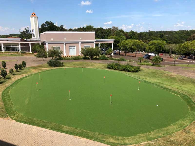 Grama-Sintética-para-Campo-de-Golfe-Inovação-e-Qualidade